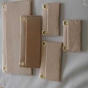 NWOT 5 PIECE....LIGHT WEIGHT FELT WALLET ORGANIZERS